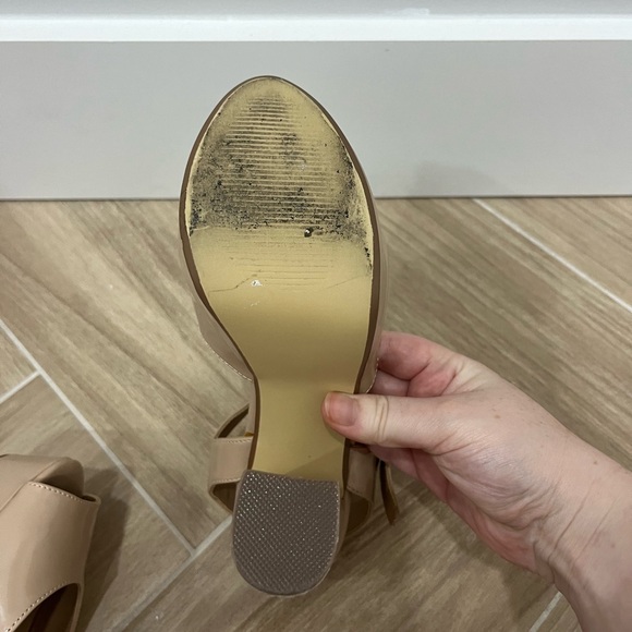 Steve Madden JILLYY Fawn Patent Heels - Picture 4 of 7